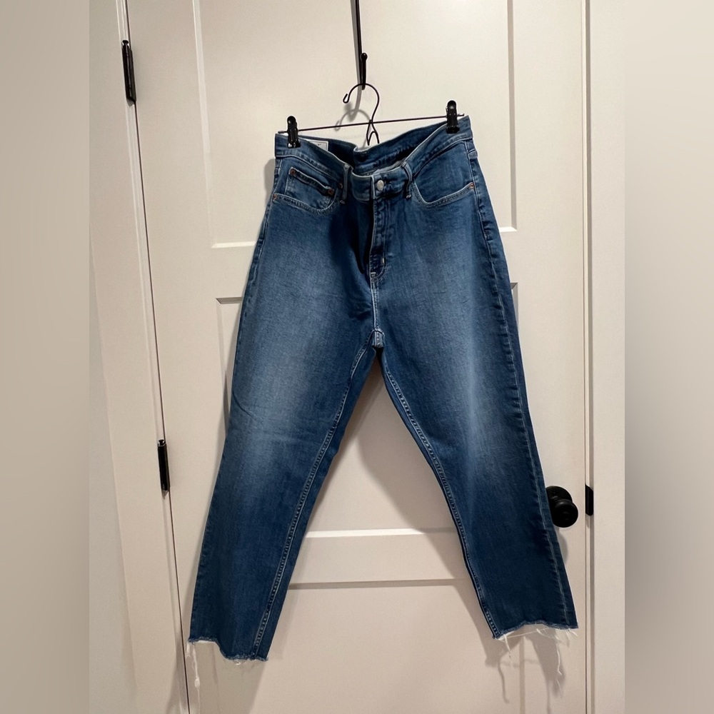 GAP Women's Straight Leg Blue Jeans